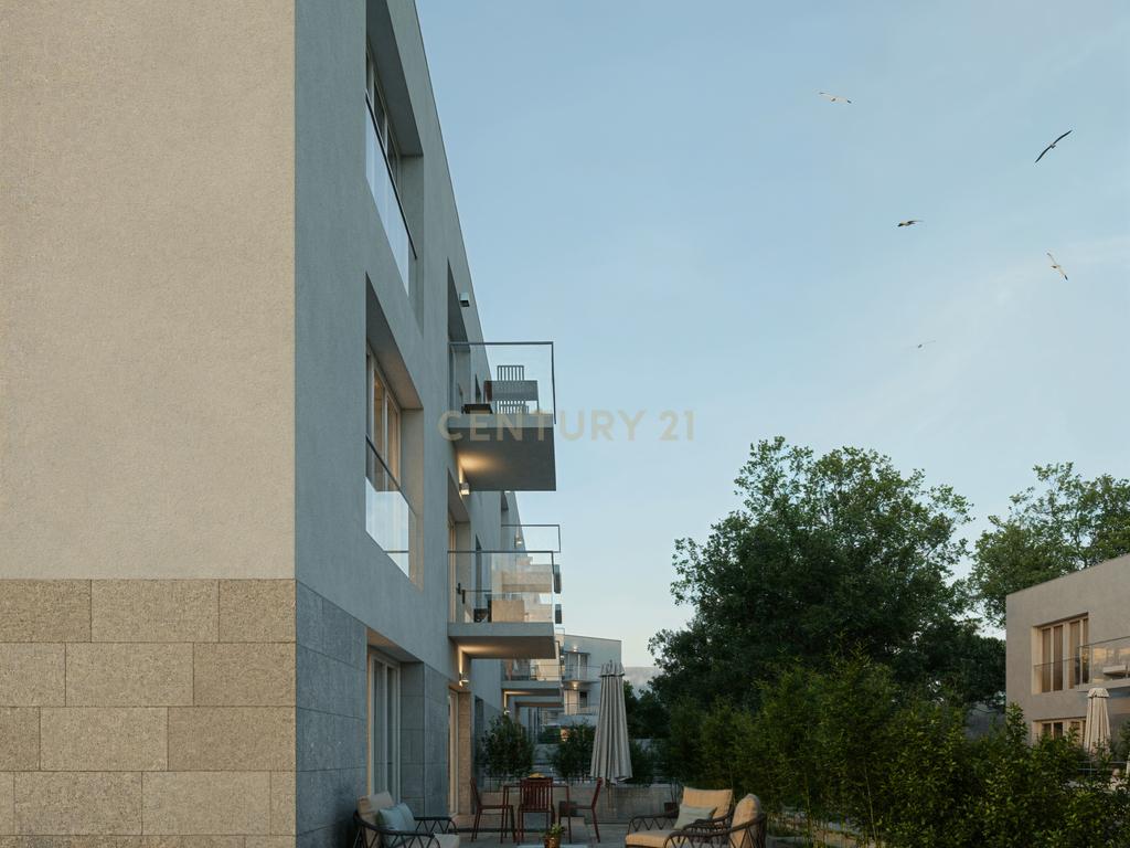 Gião Park - T3 NOVO com suíte, elevador, varanda, garagem e arrumos - Image 8